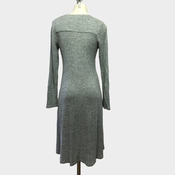 Nwot Monteau Fitted Long Sleeve Knit V Neck Midi Dress Heather Grey Size Med - Picture 2 of 10